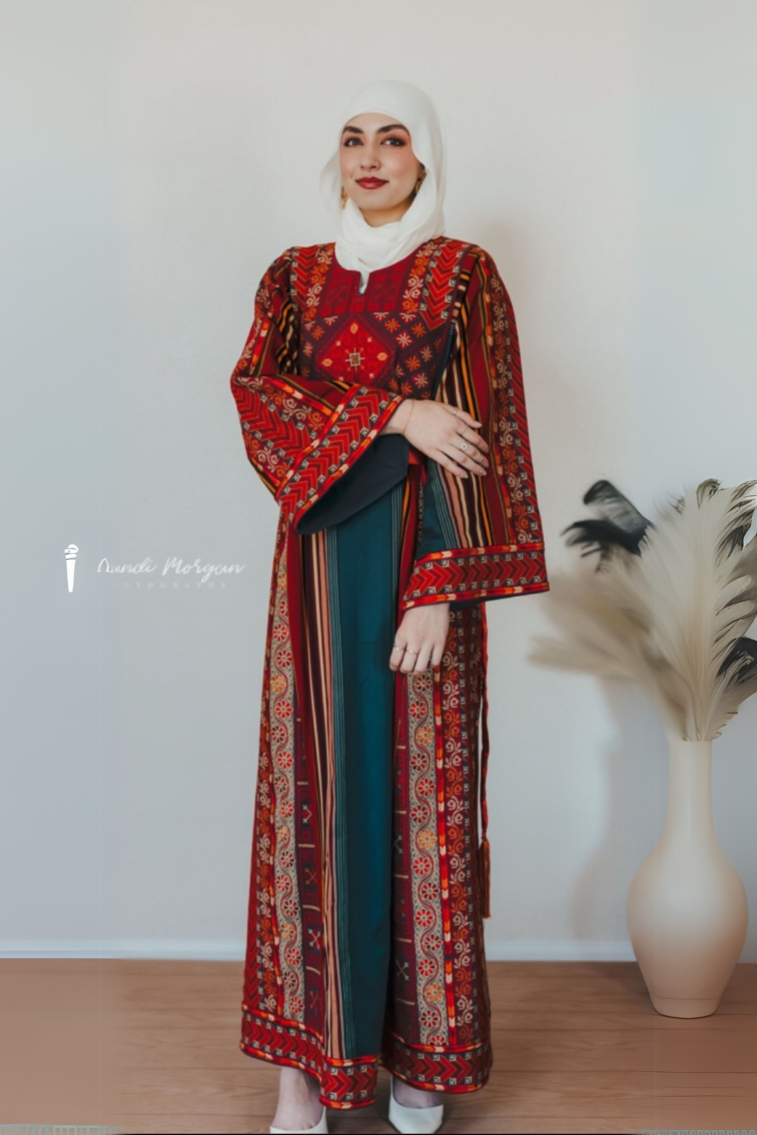 Gray and orange color full embroidery Majdalawy thobe with satin belt